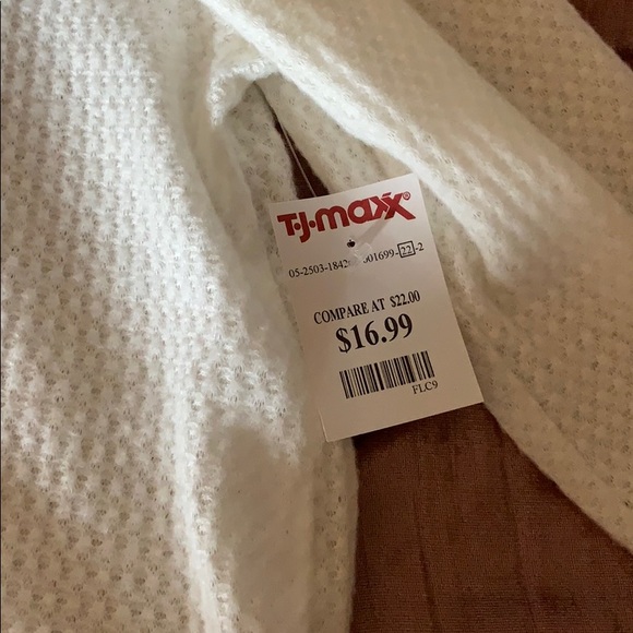 Tie front top - Picture 2 of 4